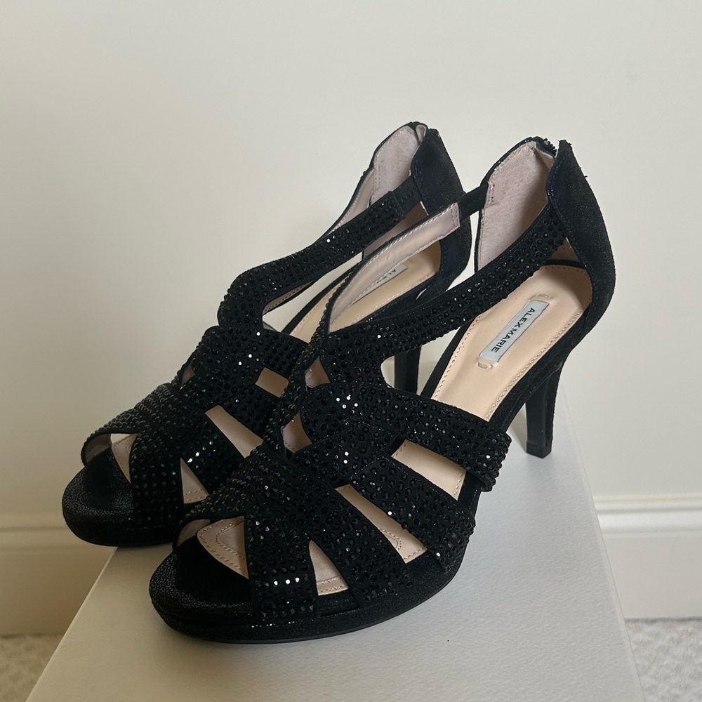 Alex Marie Leeanne heels